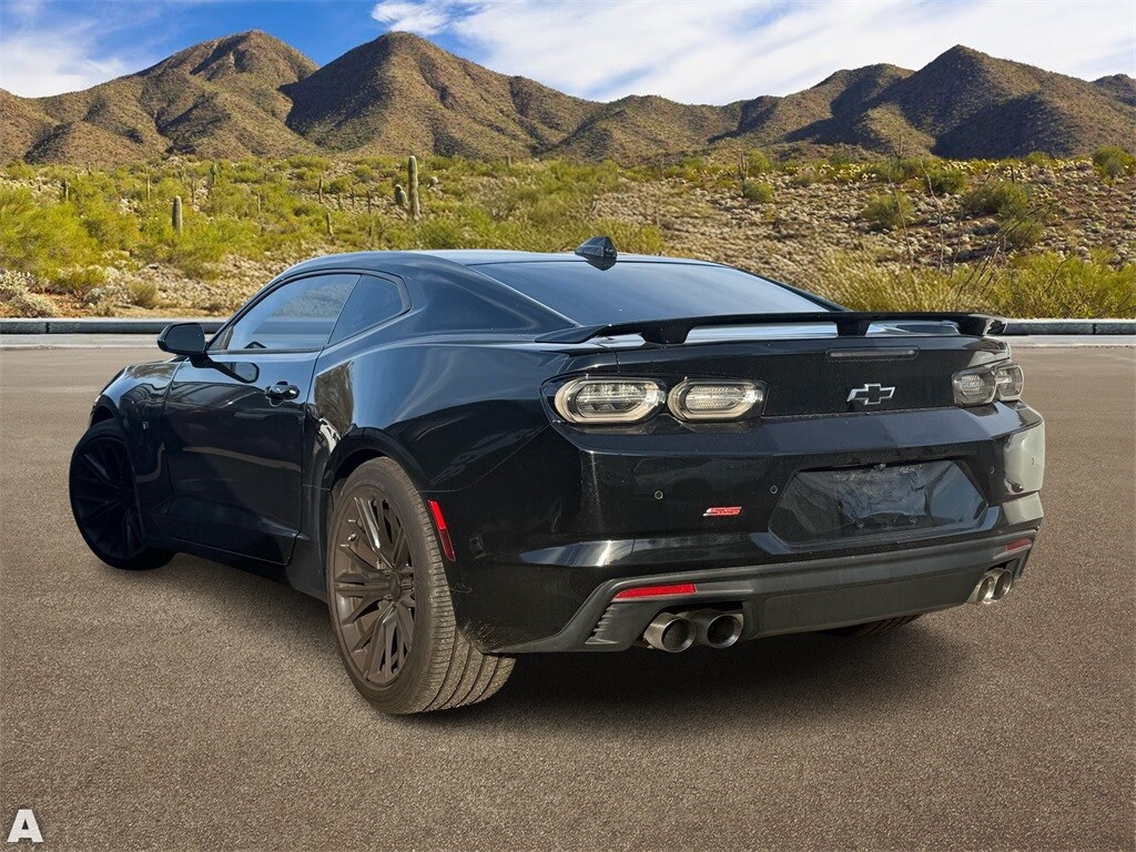 2021 Chevrolet Camaro SS Coupe photo 2