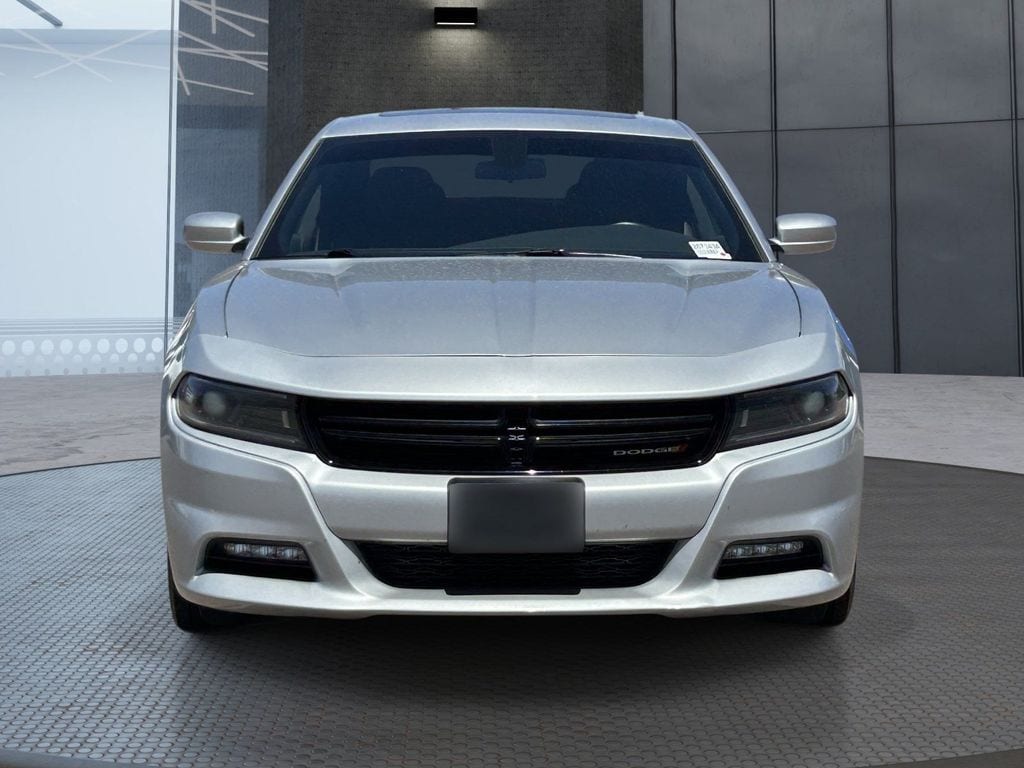 Used 2022 Triple Nickel Clearcoat Dodge SXT image 9