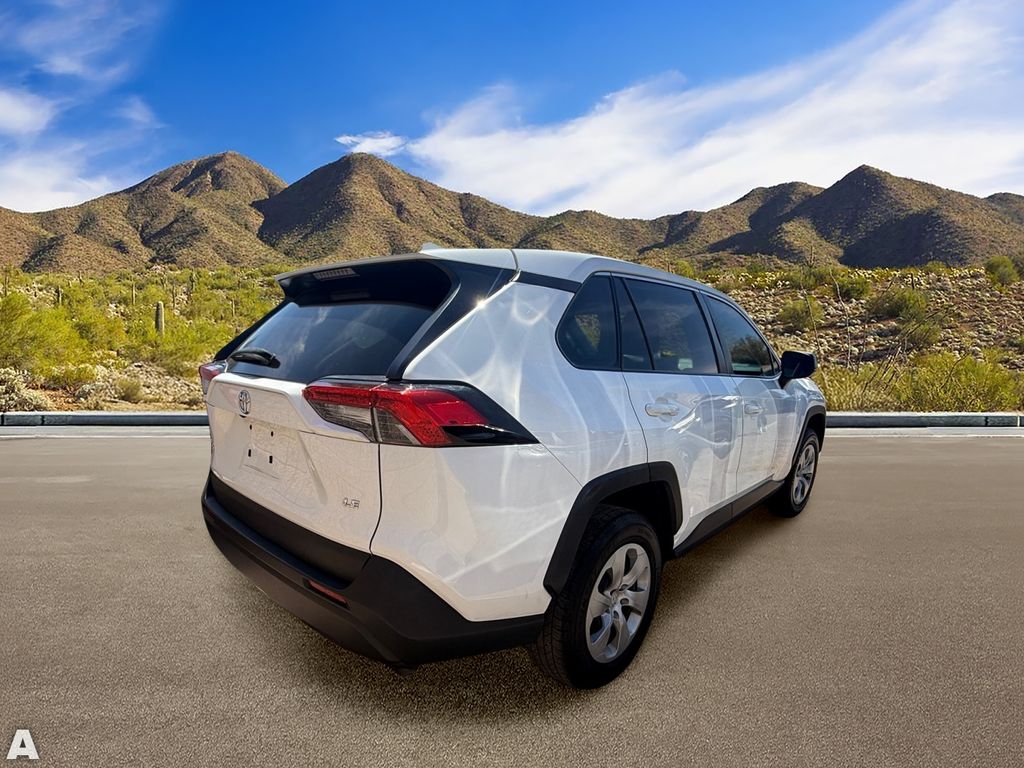 Used 2024 Ice Toyota LE image 4