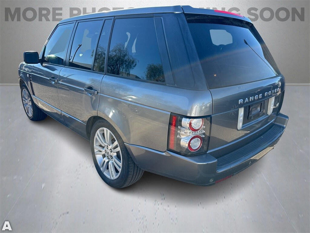 2011 Land Rover Range Rover HSE photo 2