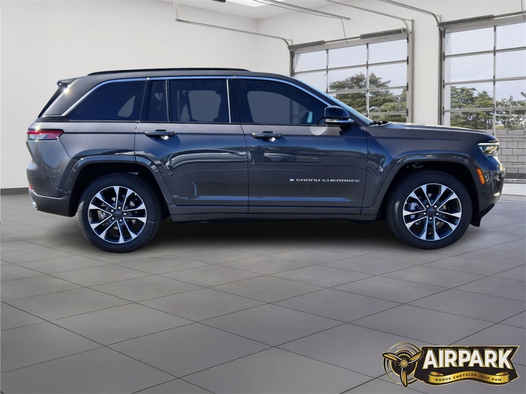 New 2025 Jeep Grand Cherokee Overland Sport Utility