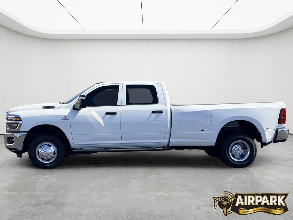 New 2026 Bright White Ram Tradesman image 4