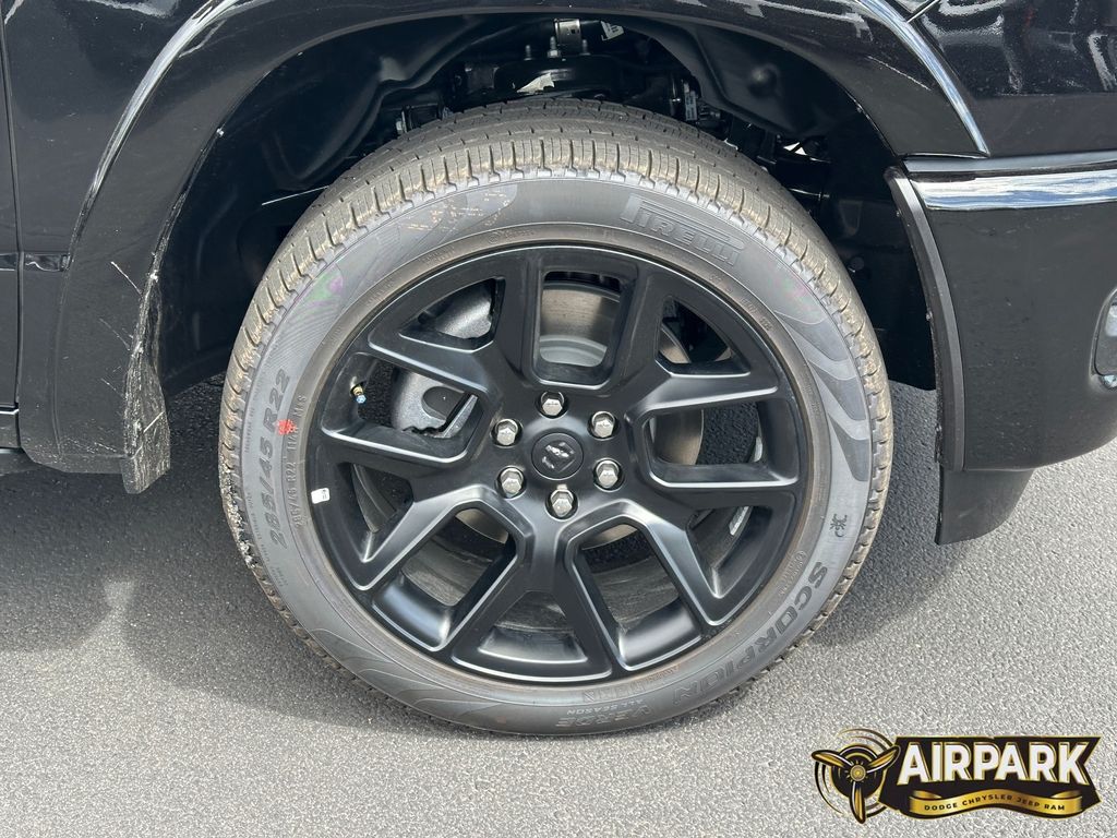 New 2026 Diamond Black Crystal Pearlcoat Ram Laramie image 10