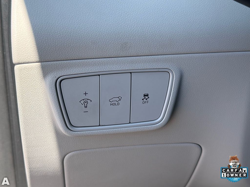 Used 2024 Gray Hyundai SEL image 14