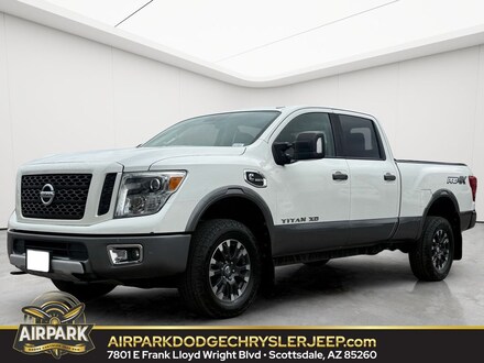 2017 Nissan Titan XD PRO-4X Truck