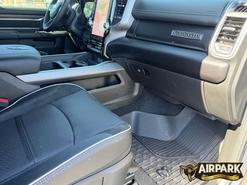 2026 RAM 2500 Laramie - Photo 14