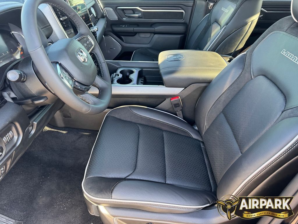 New 2026 Diamond Black Crystal Pearlcoat Ram Laramie image 15