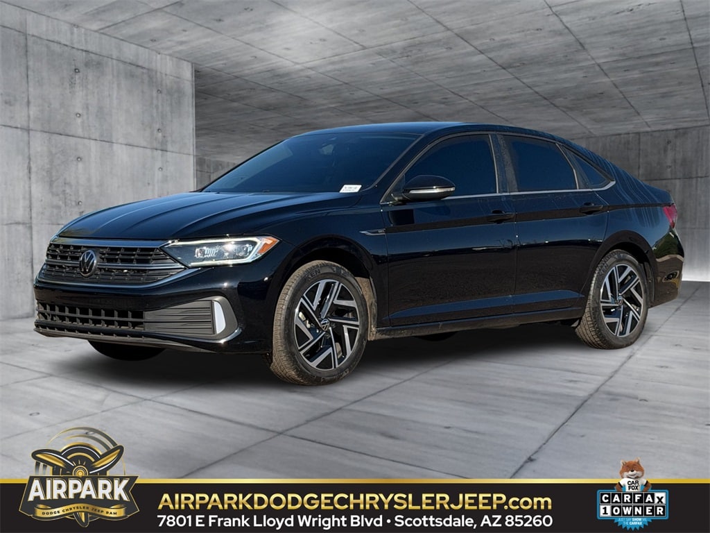 2024 Volkswagen Jetta SEL's photo