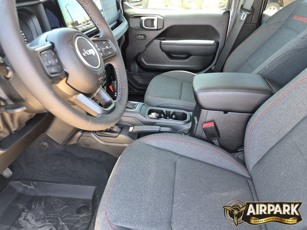 New 2026 Granite Crystal Jeep Rubicon image 15