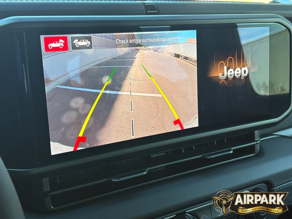 New 2026 Granite Crystal Jeep Rubicon image 22