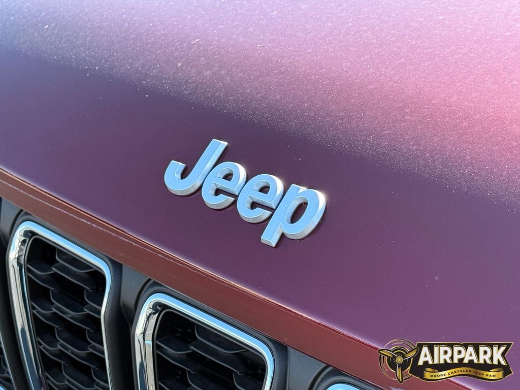 New 2025 Velvet Red Pearlcoat Jeep Laredo image 23