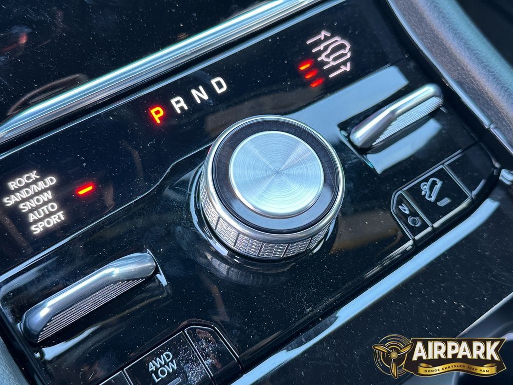 New 2025 Silver Zynith Jeep Overland image 22