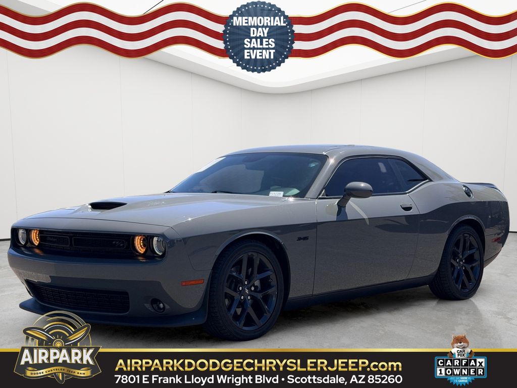 2023 Dodge Challenger R/T's photo