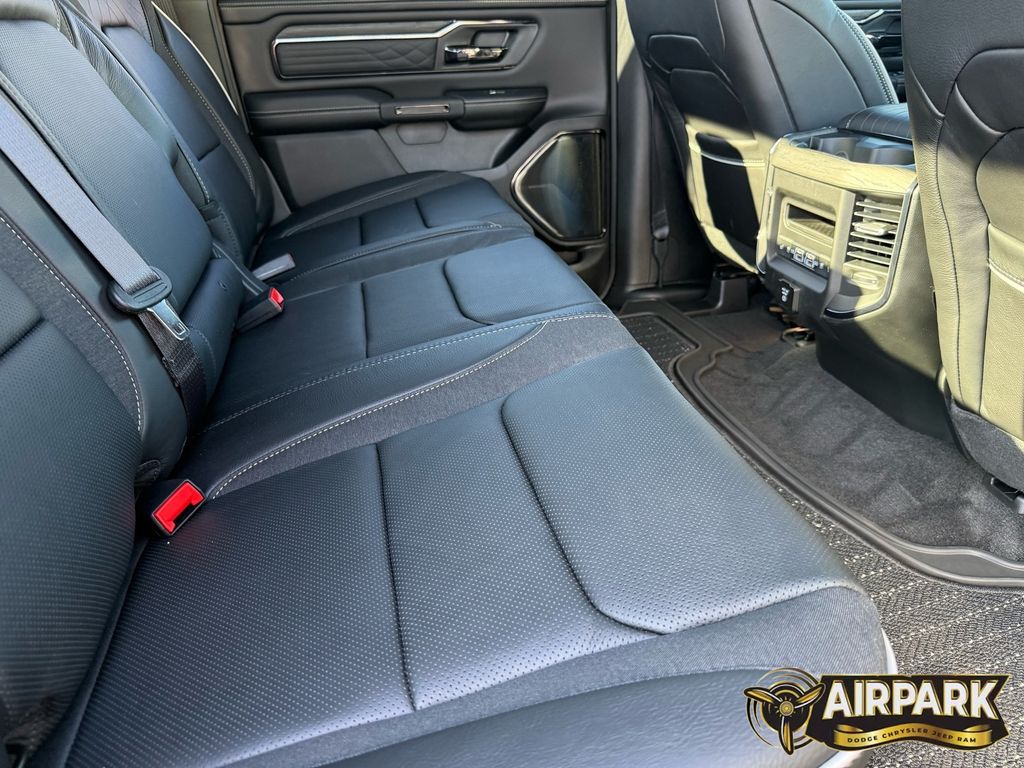 New 2026 Diamond Black Crystal Pearlcoat Ram Limited image 23