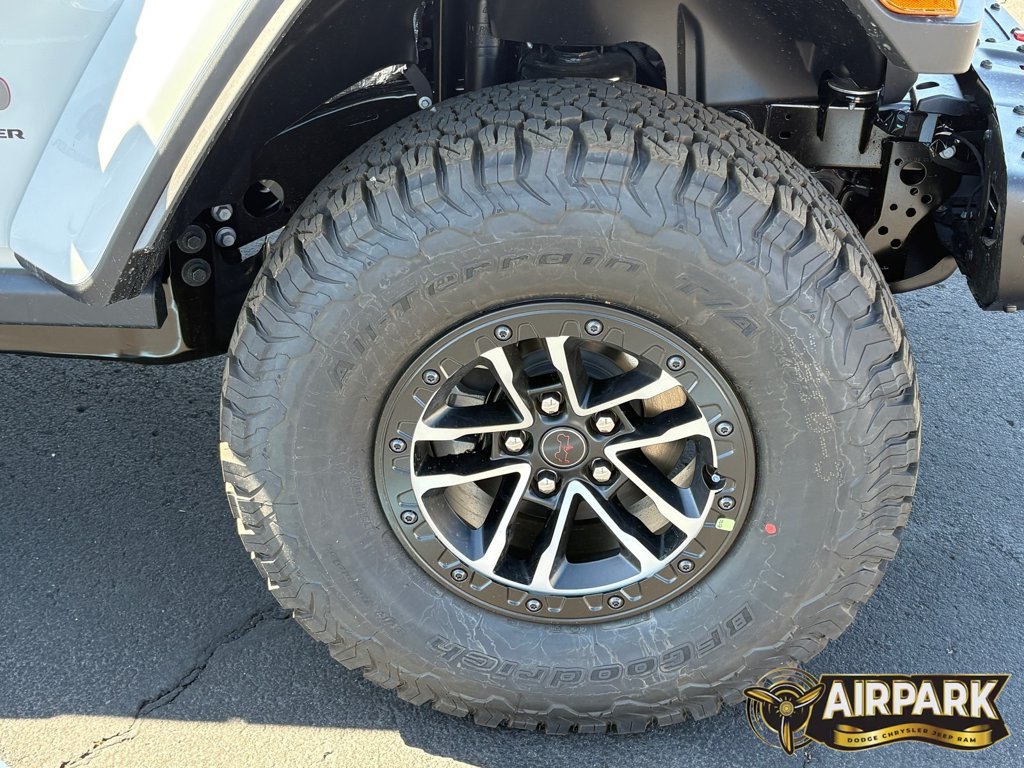New 2026 Bright White Jeep Rubicon image 9