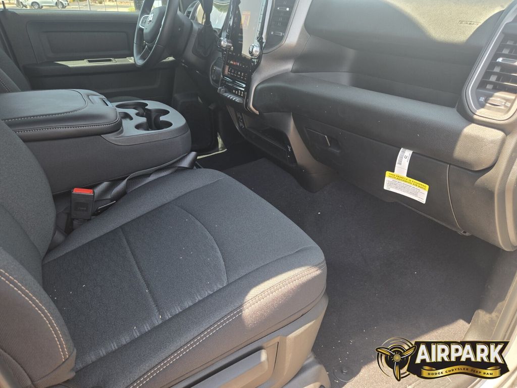 New 2026 Silver Zynith Ram Tradesman image 12