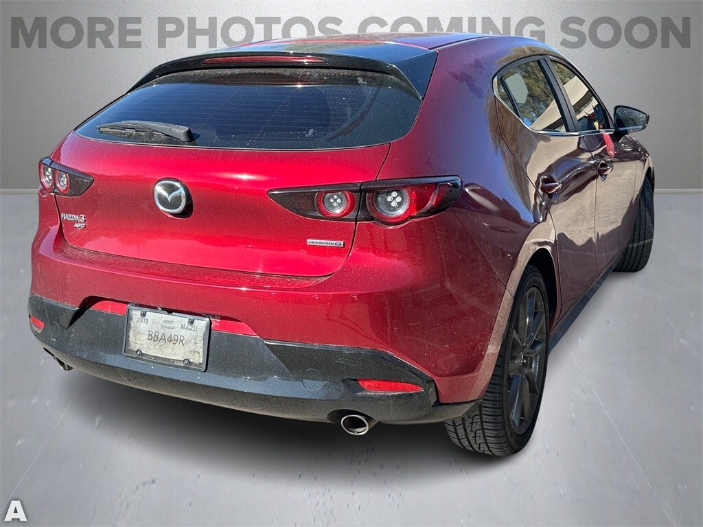 2019 Mazda Mazda3 Base Hatchback photo 3