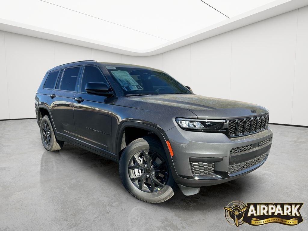 New 2025 Baltic Gray Jeep Laredo image 2