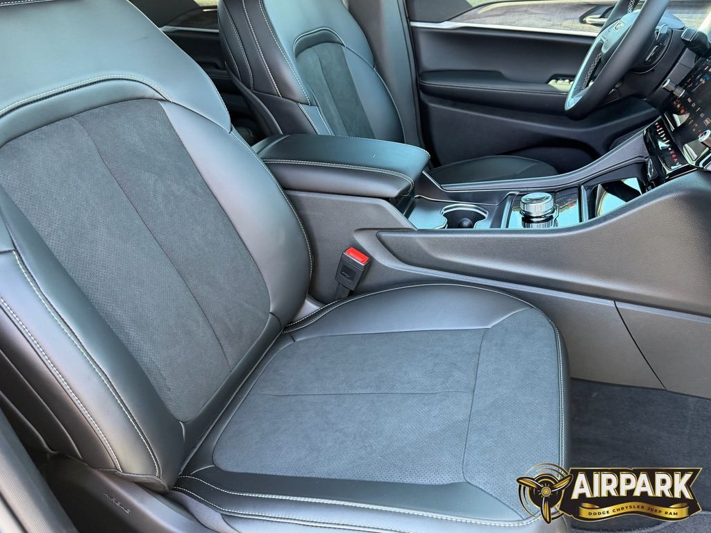 New 2026 Baltic Gray Jeep Laredo image 11