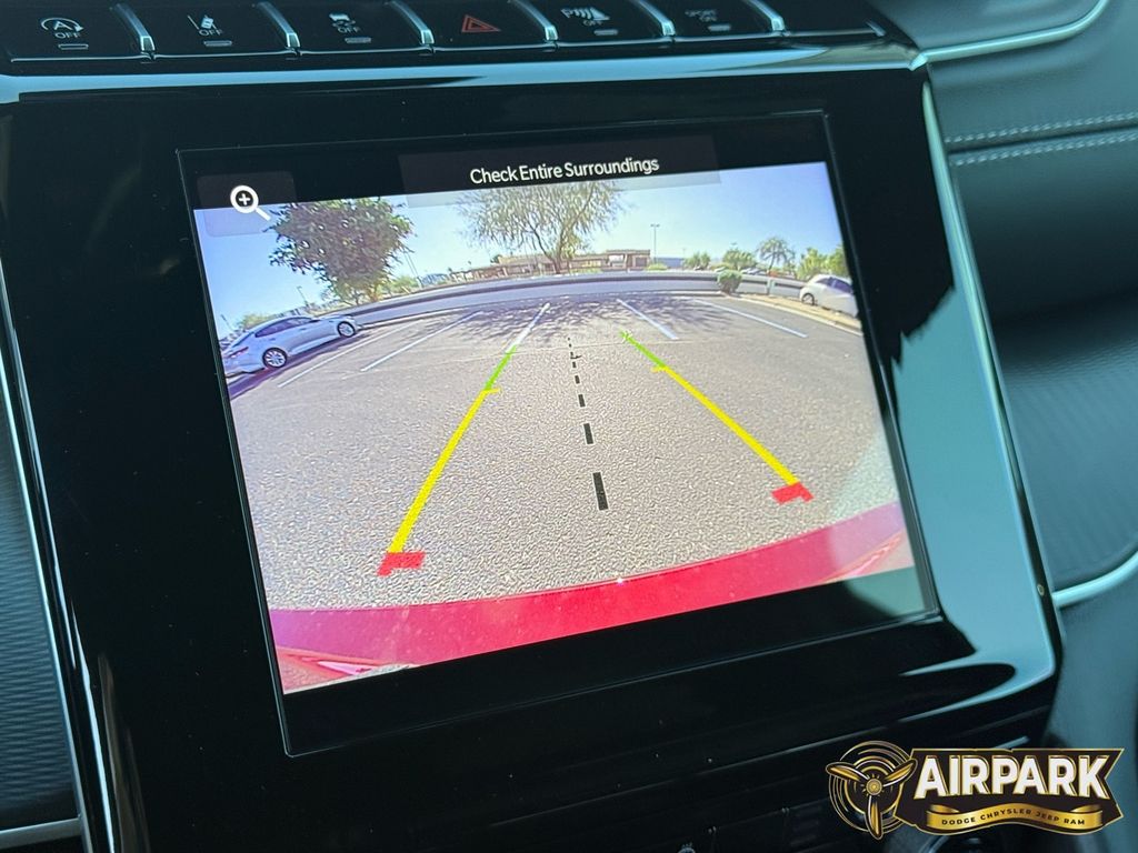 New 2025 Velvet Red Pearlcoat Jeep Laredo image 17