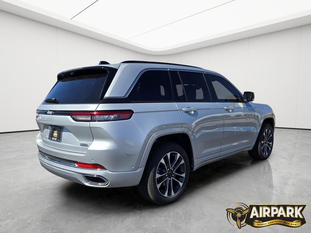 New 2025 Silver Zynith Jeep Overland image 4