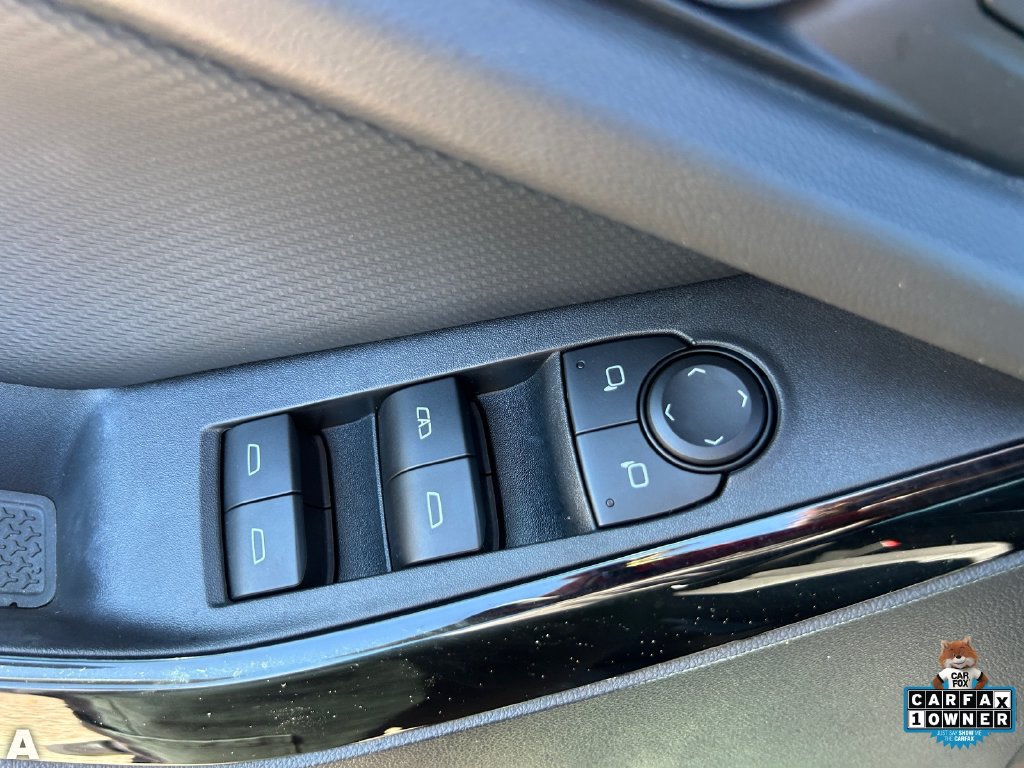 Used 2025 Mosaic Black Metallic Chevrolet LT image 19