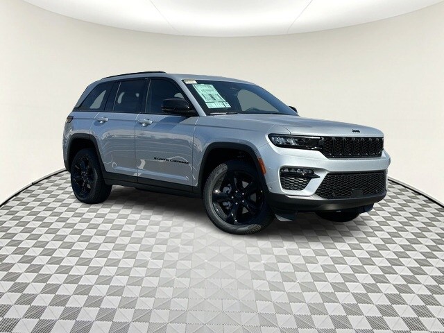 2025 Jeep Grand Cherokee Limited photo 2