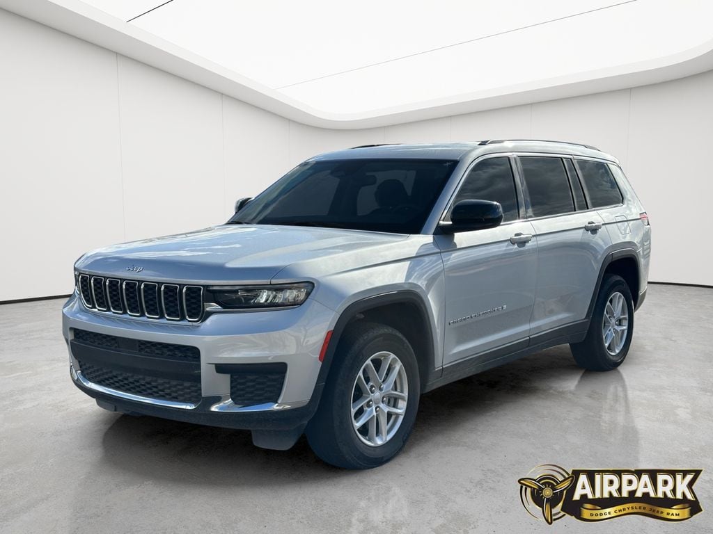New 2023 Silver Zynith Jeep L Laredo image 9