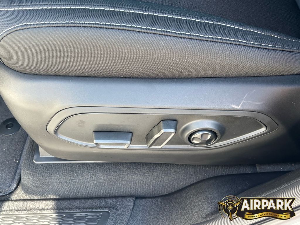 New 2025 Bright White Jeep Laredo image 11