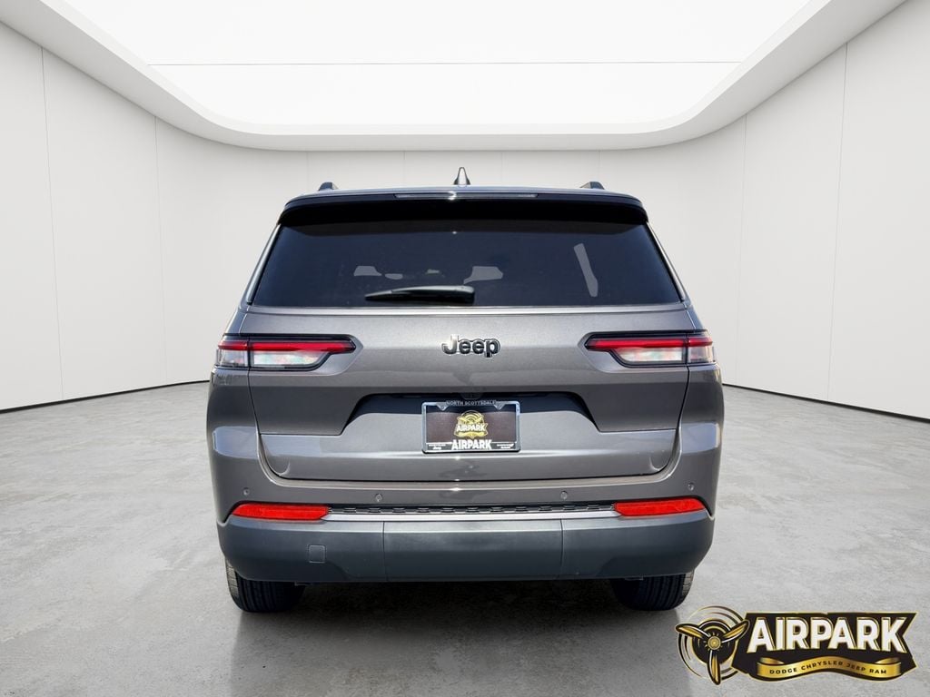 New 2026 Baltic Gray Jeep Laredo image 5