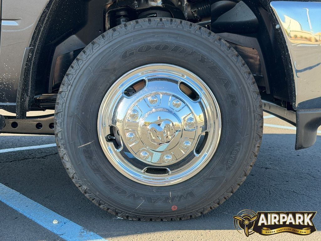 New 2026 Granite Crystal Ram Tradesman image 10