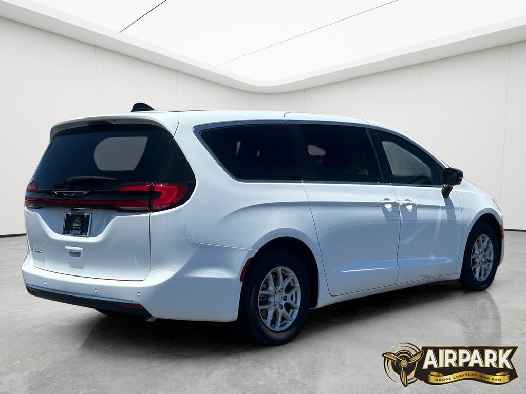 New 2027 Chrysler Pacifica Select Passenger Van