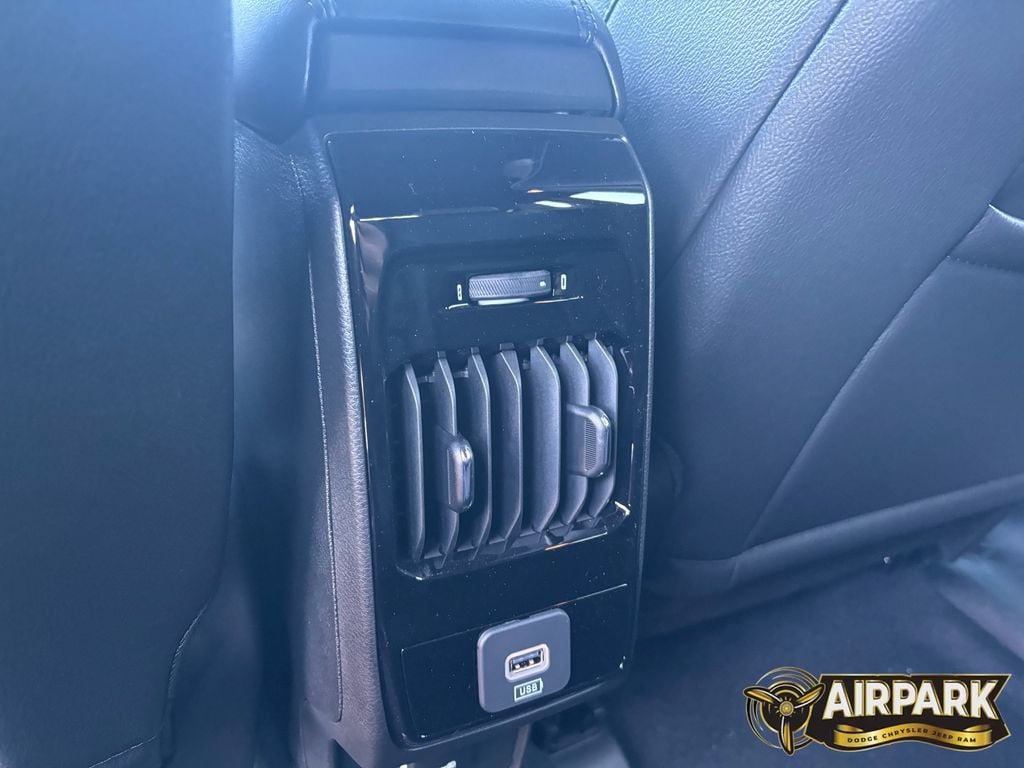 New 2026 Red Hot Pearlcoat Jeep Latitude image 20