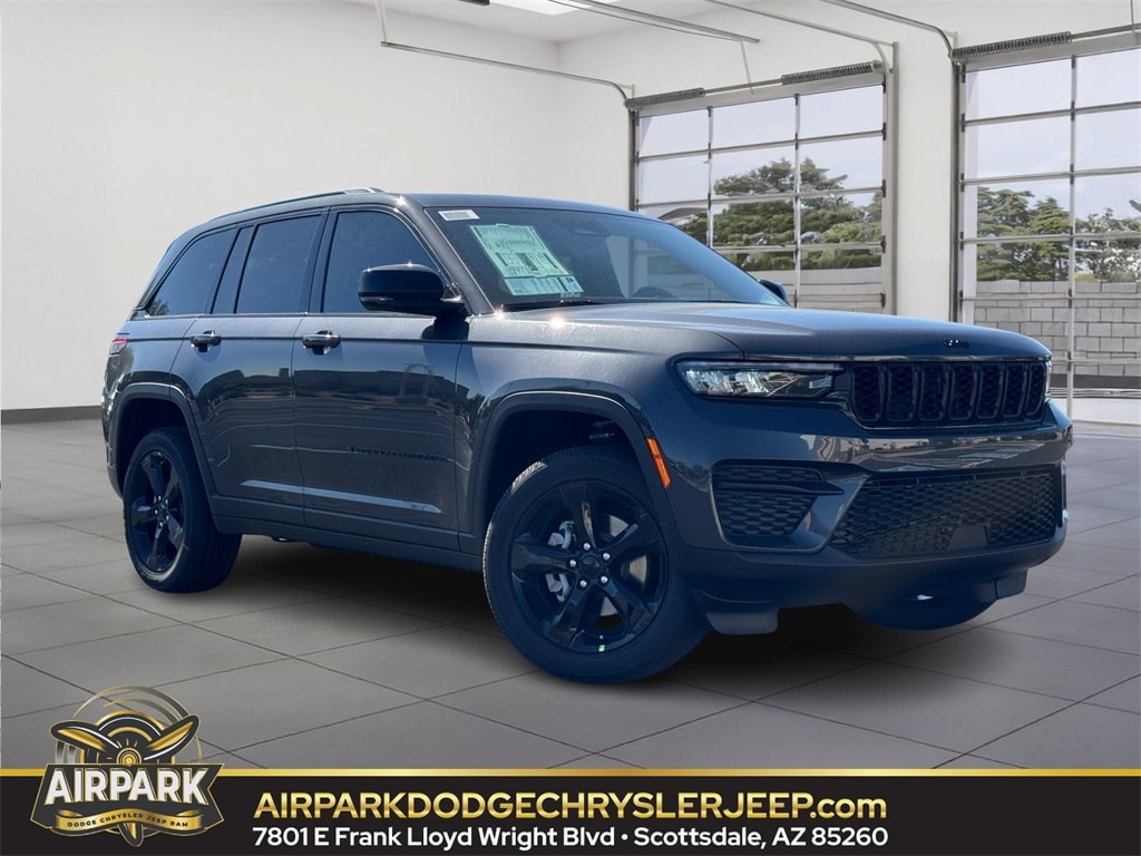 2025 Jeep Grand Cherokee Altitude's photo