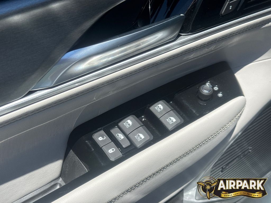 New 2026 Bright White Jeep Base image 29
