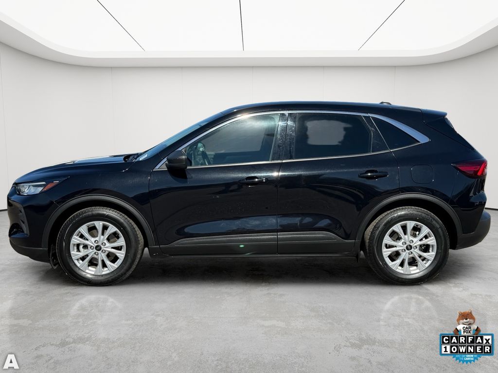 Used 2024 Black Metallic Ford Active image 3