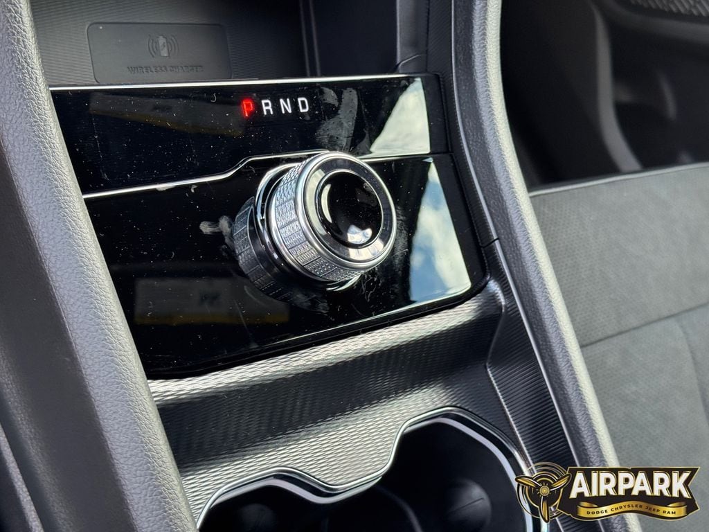 New 2025 Baltic Gray Jeep Laredo image 20