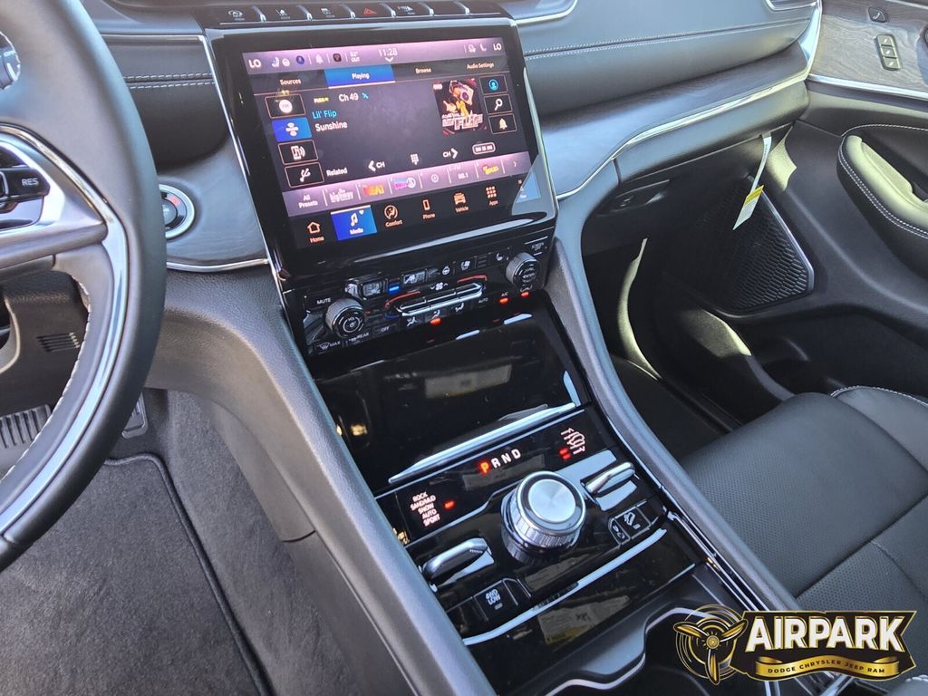 New 2025 Silver Zynith Jeep Overland image 22