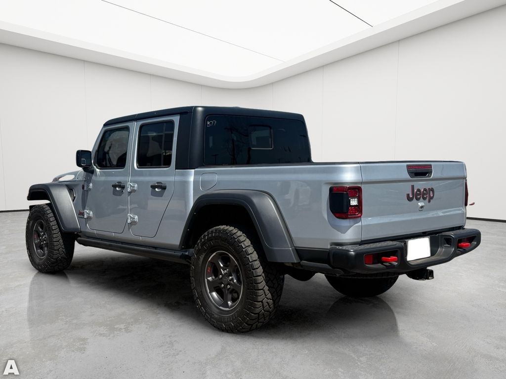 Used 2022 Silver Zynith Clearcoat Jeep Rubicon image 4