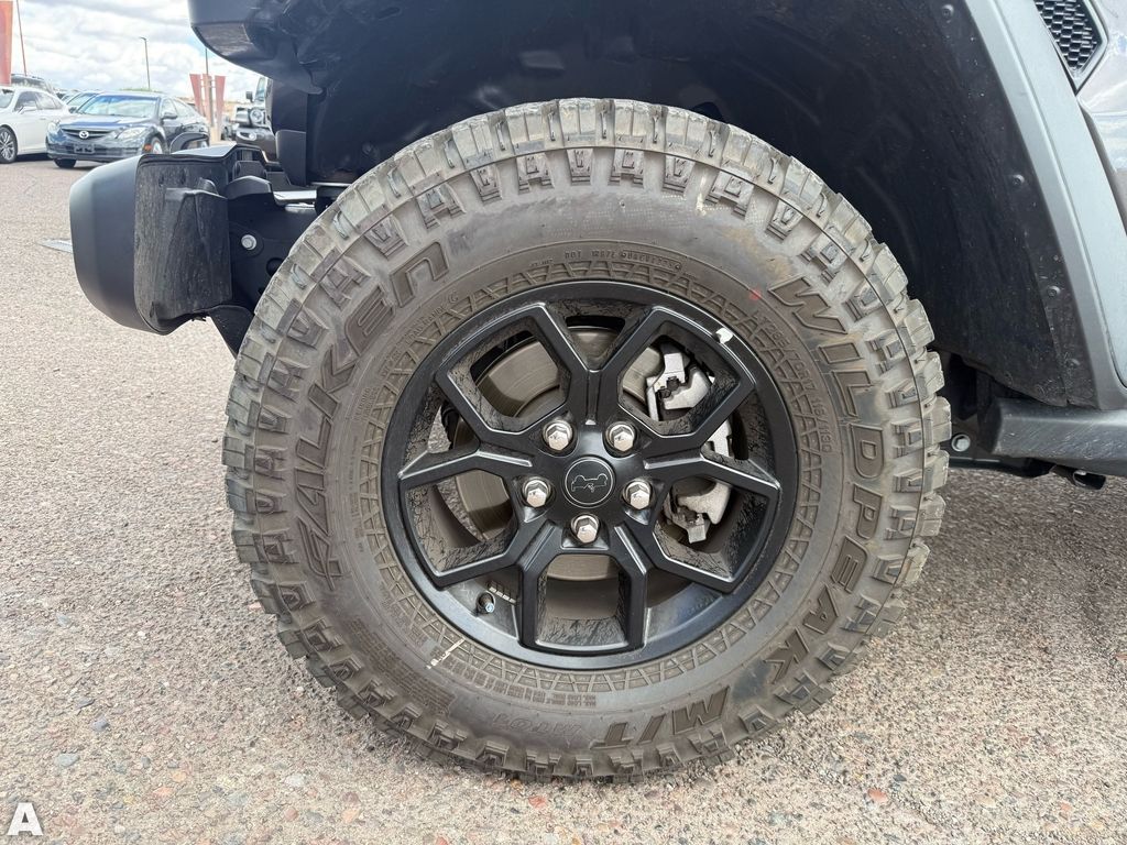 Used 2025 Granite Crystal Metallic Clearcoat Jeep Willys image 10