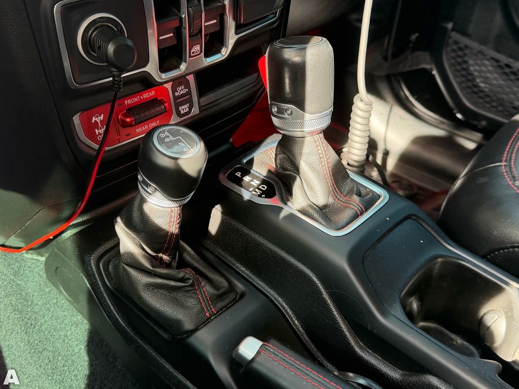 Used 2020 Black Clearcoat Jeep Rubicon image 12