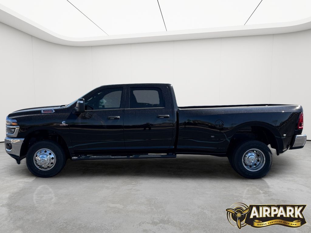 New 2026 Diamond Black Crystal Pearlcoat Ram Tradesman image 7