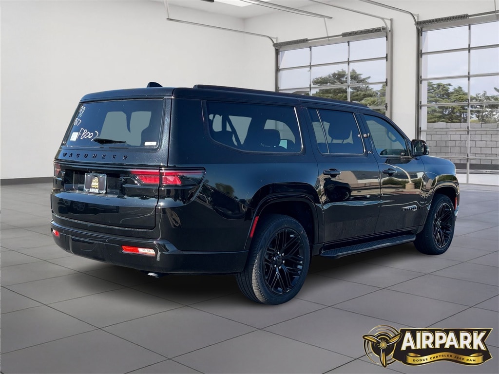 New 2025 Jeep Wagoneer L Series II Sport Utility