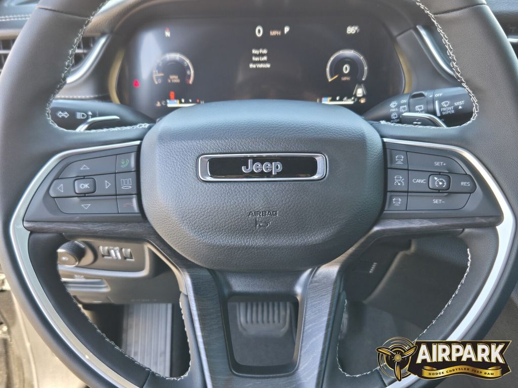 New 2025 Diamond Black Crystal Pearlcoat Jeep Limited image 21