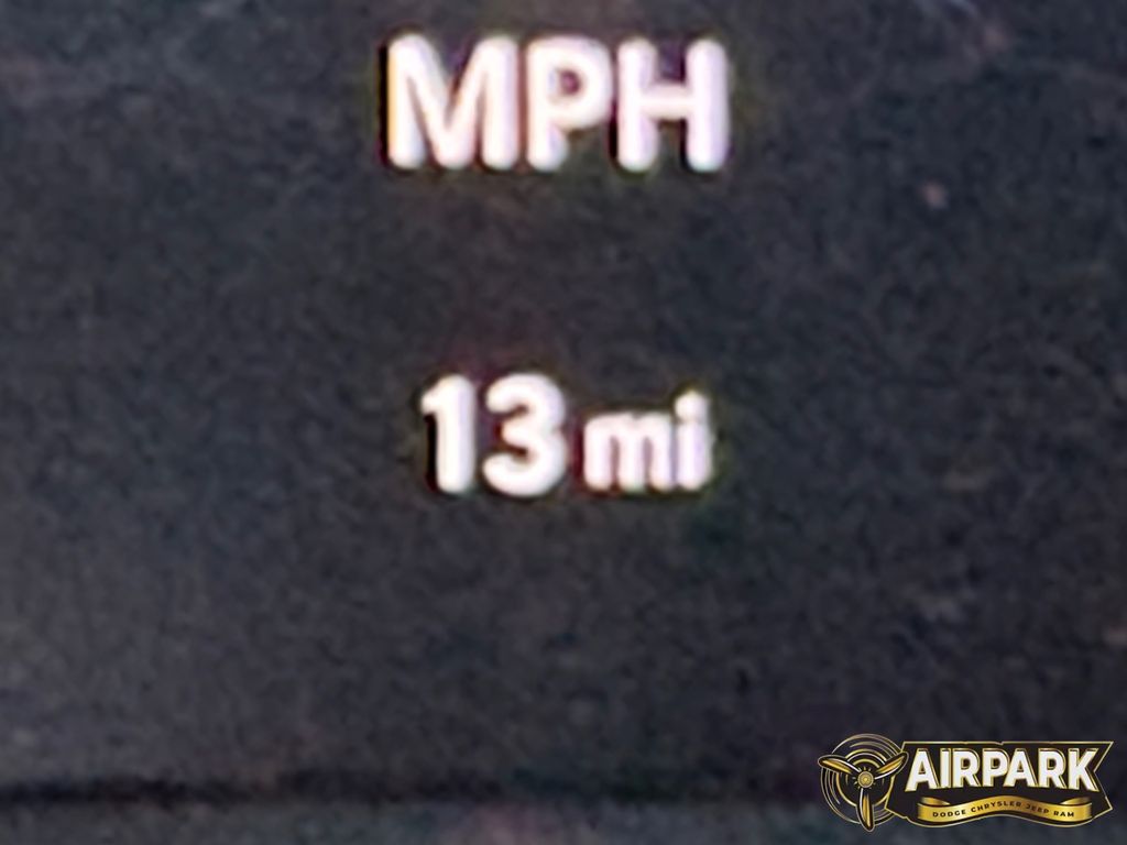 New 2026 Diamond Black Crystal Pearlcoat Jeep Latitude image 22