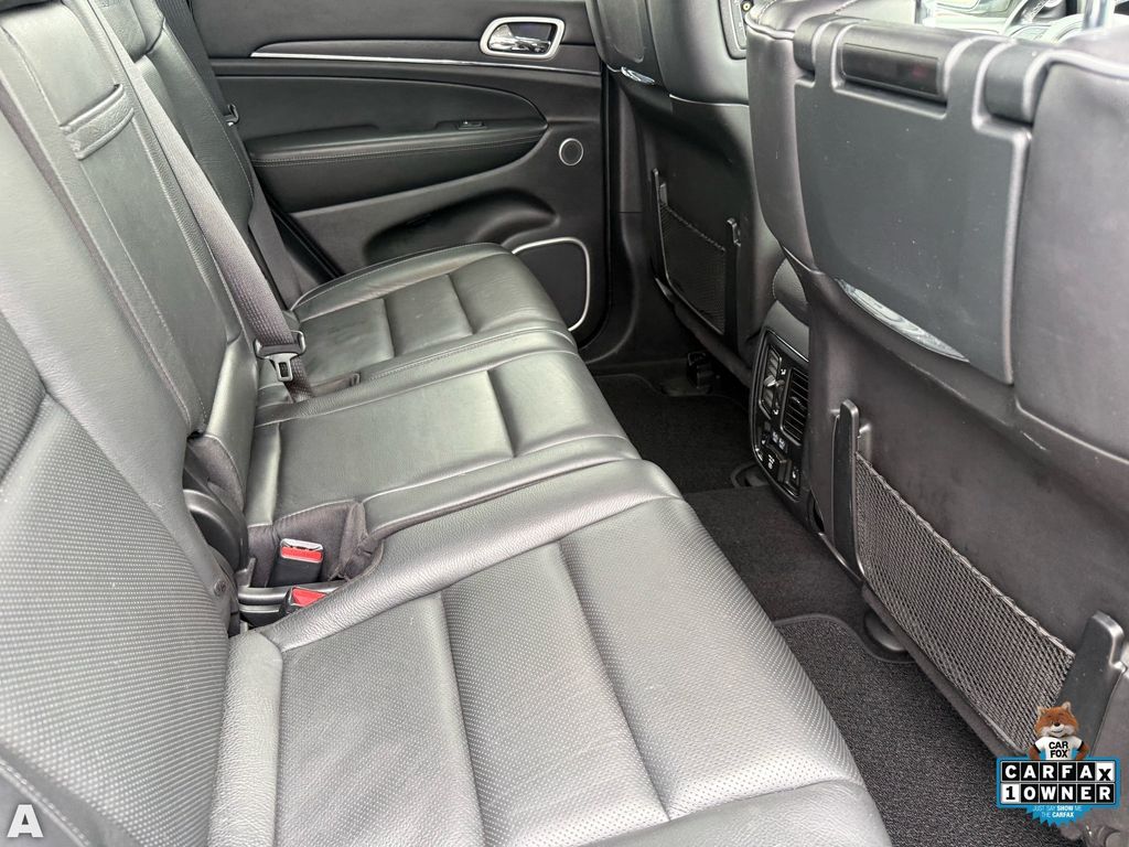 Used 2020 Diamond Black Crystal Pearlcoat Jeep Summit image 27