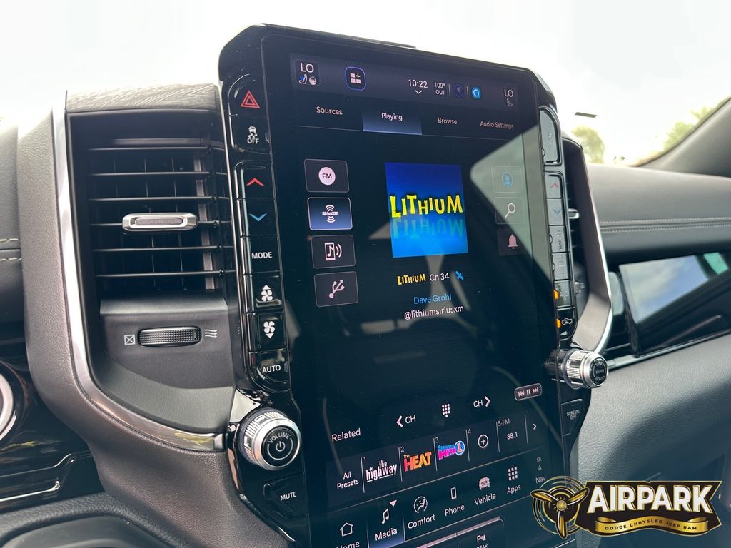 New 2026 Ivory White Tri-Coat Pearlcoat Ram Laramie image 17