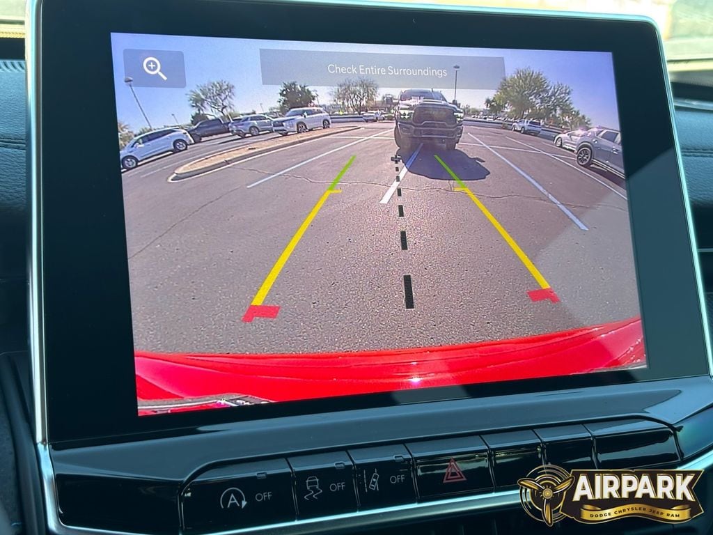 New 2026 Red Hot Pearlcoat Jeep Latitude image 14