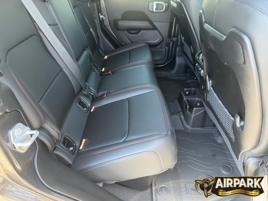 New 2026 Granite Crystal Jeep Rubicon image 16
