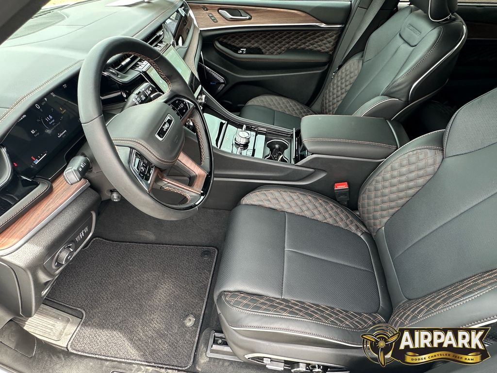 New 2025 Bright White Jeep Summit image 15